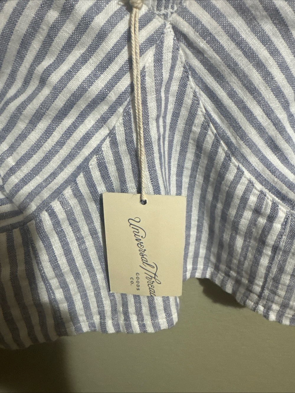 NWT Universal Thread Cropped Top Women L Blue Striped V-Neck Sleeveless Linen - Picture 4 of 7